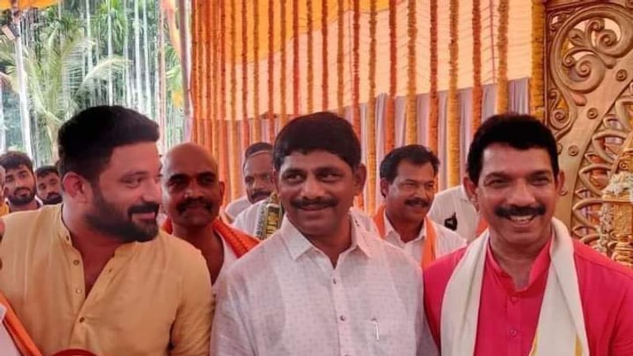 ರಾಜಕಾರಣವೇ ಬೇರೆ, ಸ್ನೇಹವೇ ಬೇರೆ.. ಕಟೀಲ್ ಮನೆಯಲ್ಲಿ ಸುರೇಶ್