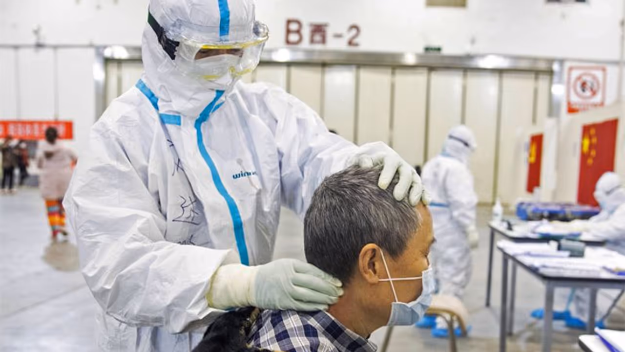 বাতাসের মাধ্যমেই ছড়াচ্ছে করোনা, নয়া রিপোর্টে উঠে এলো ভয়ানক তথ্য বাতাসের মাধ্যমেই ছড়াচ্ছে করোনা, নয়া রিপোর্টে উঠে এলো ভয়ানক তথ্য