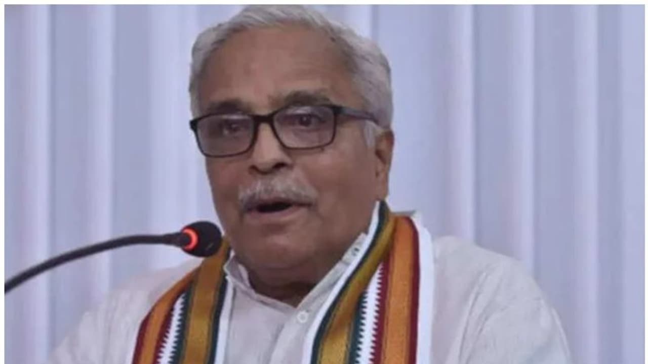 ആർഎസ്എസ് മുൻ ജനറൽ സെക്രട്ടറി സുരേഷ് ഭയ്യാജി ജോഷിക്ക് കൊവിഡ് ആർഎസ്എസ് മുൻ ജനറൽ സെക്രട്ടറി സുരേഷ് ഭയ്യാജി ജോഷിക്ക് കൊവിഡ്