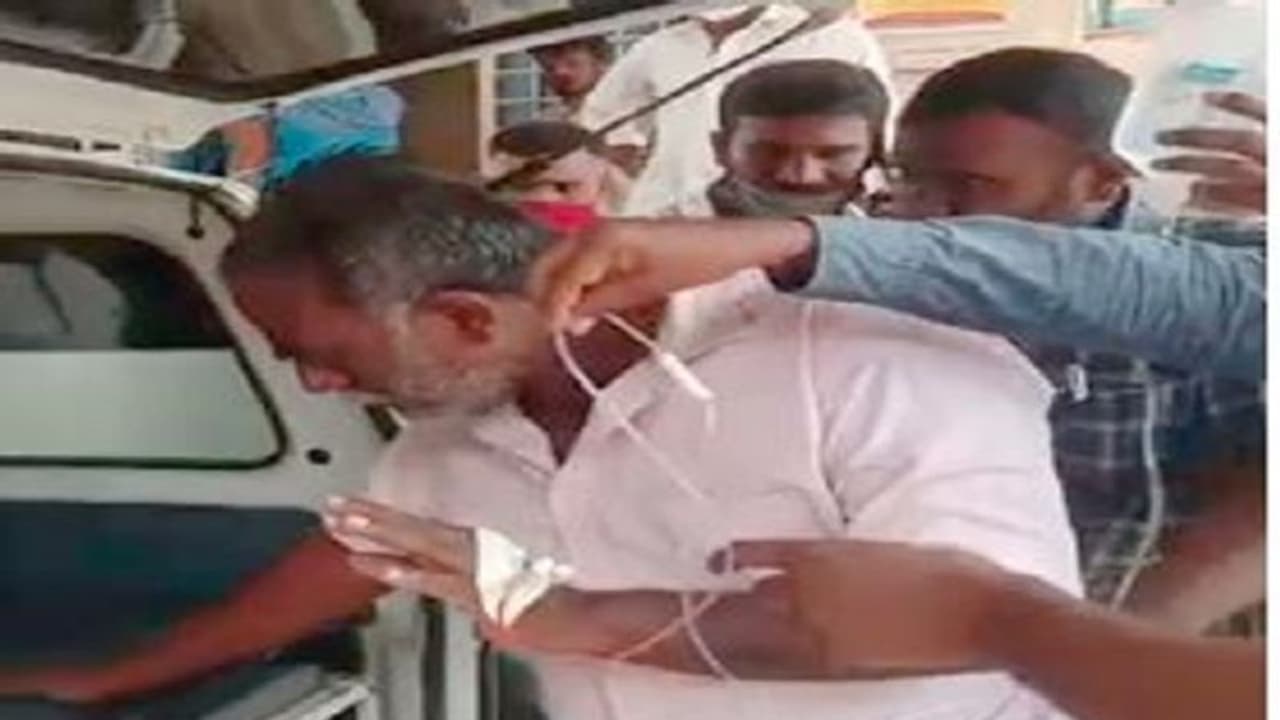 ಸರ್ಕಾರದ ನಡೆಯಿಂದ ಆತಂಕಗೊಂಡು ಆತ್ಮಹತ್ಯೆಗೆ ಯತ್ನಿಸಿದ KSRTC ಸಿಬ್ಬಂದಿ ಸರ್ಕಾರದ ನಡೆಯಿಂದ ಆತಂಕಗೊಂಡು ಆತ್ಮಹತ್ಯೆಗೆ ಯತ್ನಿಸಿದ KSRTC ಸಿಬ್ಬಂದಿ