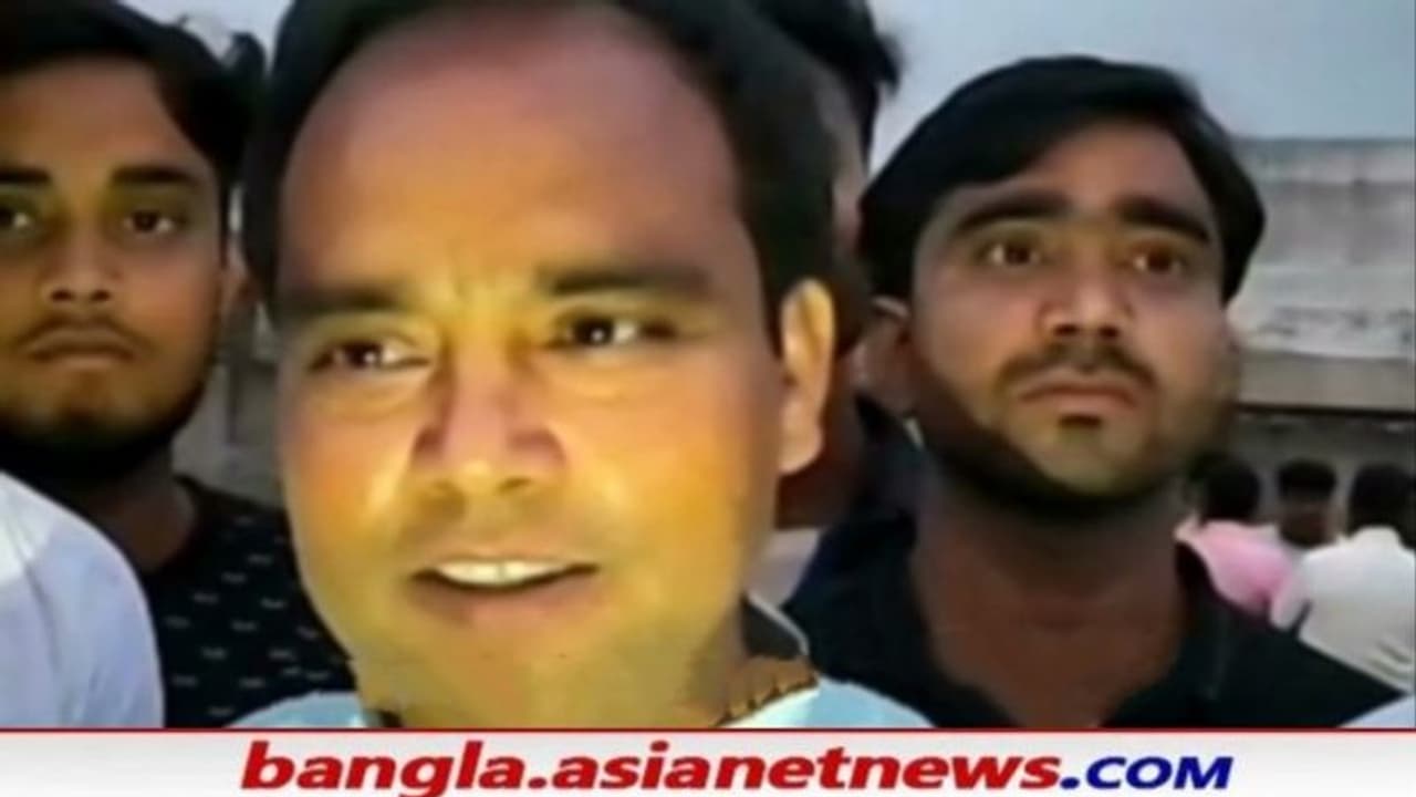 হাতের 'কাঁটা' নির্দল, অধীরকে চ্যালেঞ্জ জানিয়েই তার সঙ্গ ত্যাগ কংগ্রেস নেতার হাতের 'কাঁটা' নির্দল, অধীরকে চ্যালেঞ্জ জানিয়েই তার সঙ্গ ত্যাগ কংগ্রেস নেতার