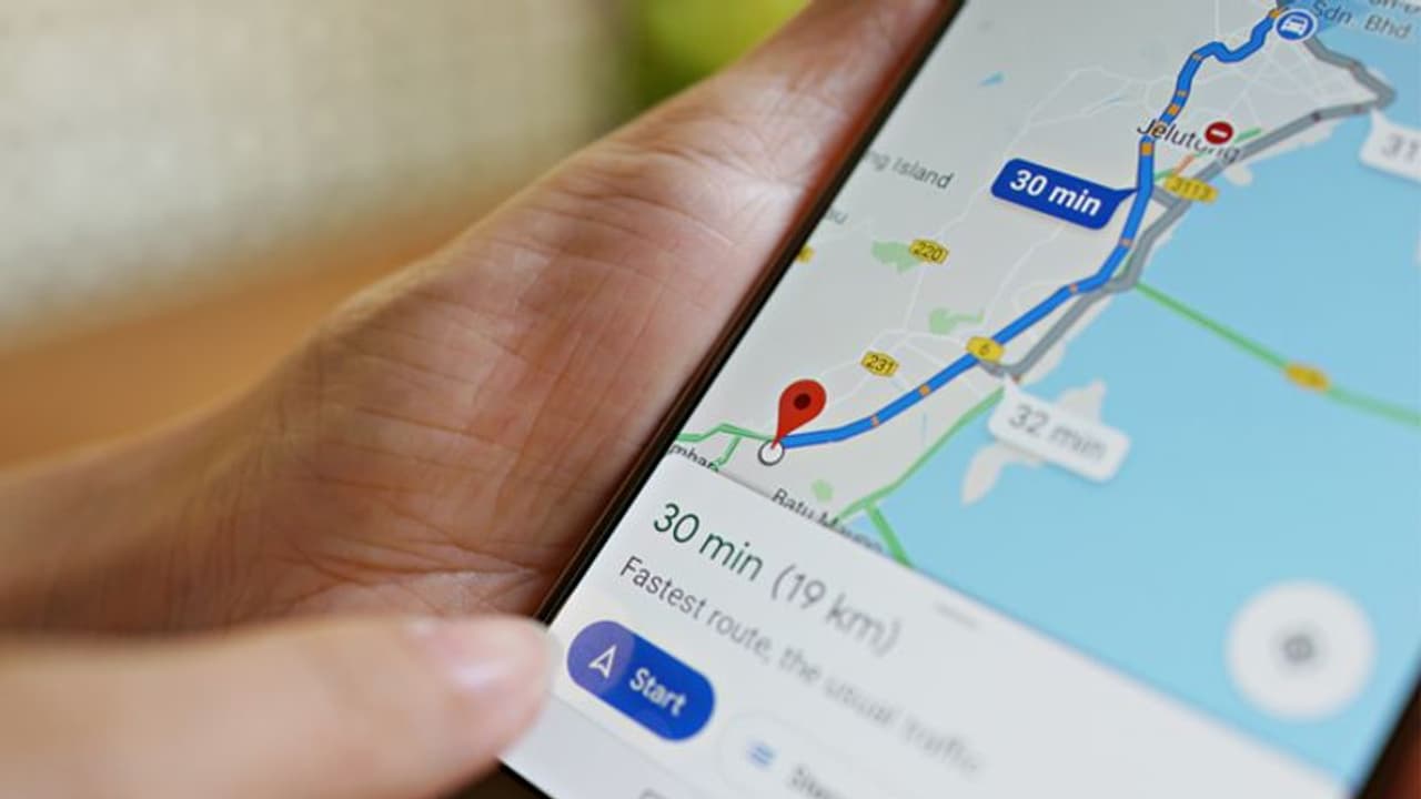 Google Maps releases new update, gets iOS gets dark mode, widgets, live location