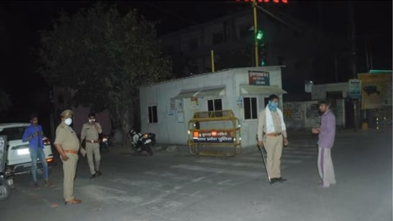 Haryana imposes night curfew between 9 pm to 5 am amid steep rise in COVID cases Haryana imposes night curfew between 9 pm to 5 am amid steep rise in COVID cases