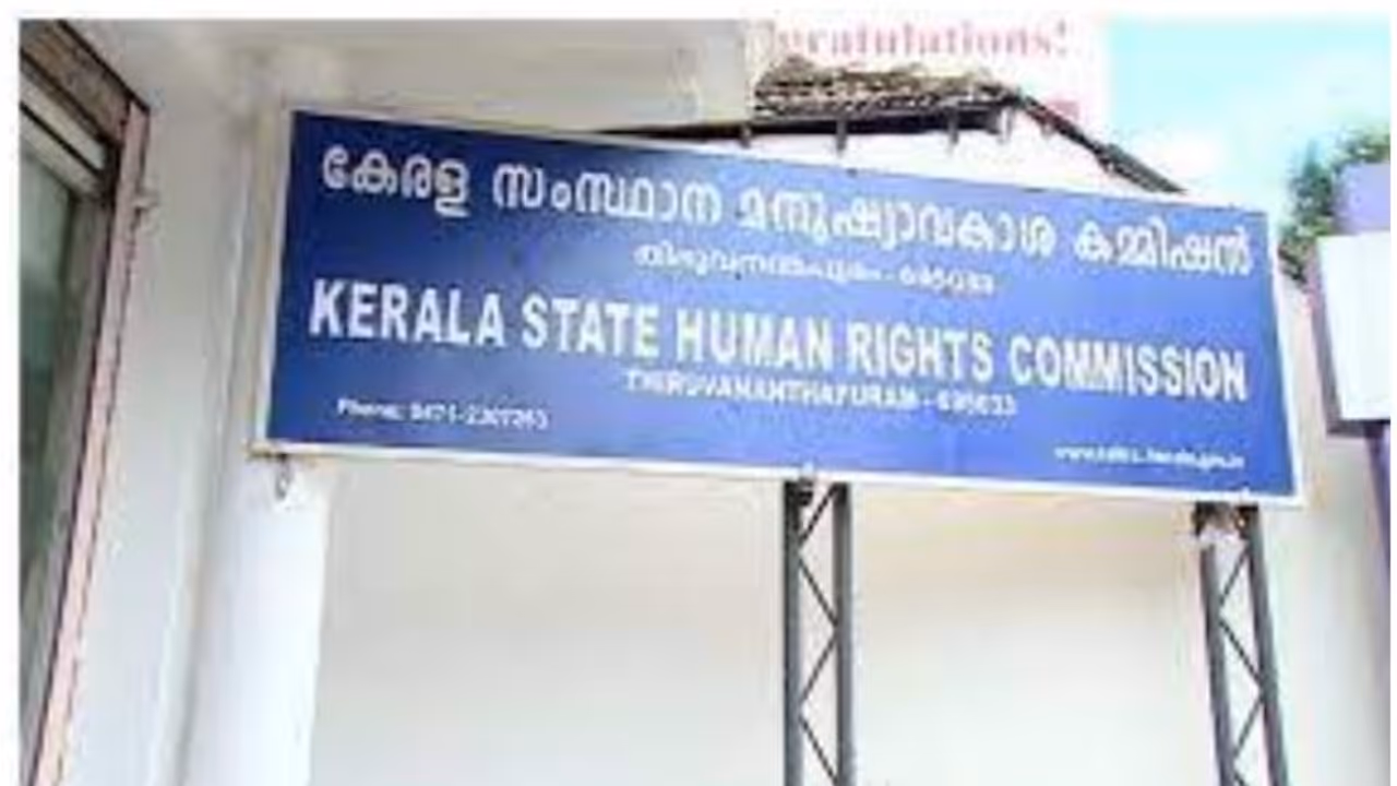 കോഴിക്കോട് മെഡിക്കൽ കോളേജിലെ സാമൂഹ്യവിരുദ്ധശല്യം: അന്വേഷിച്ച് റിപ്പോർട്ട് സമർപ്പിക്കണമെന്ന് മനുഷ്യാവകാശകമ്മീഷൻ