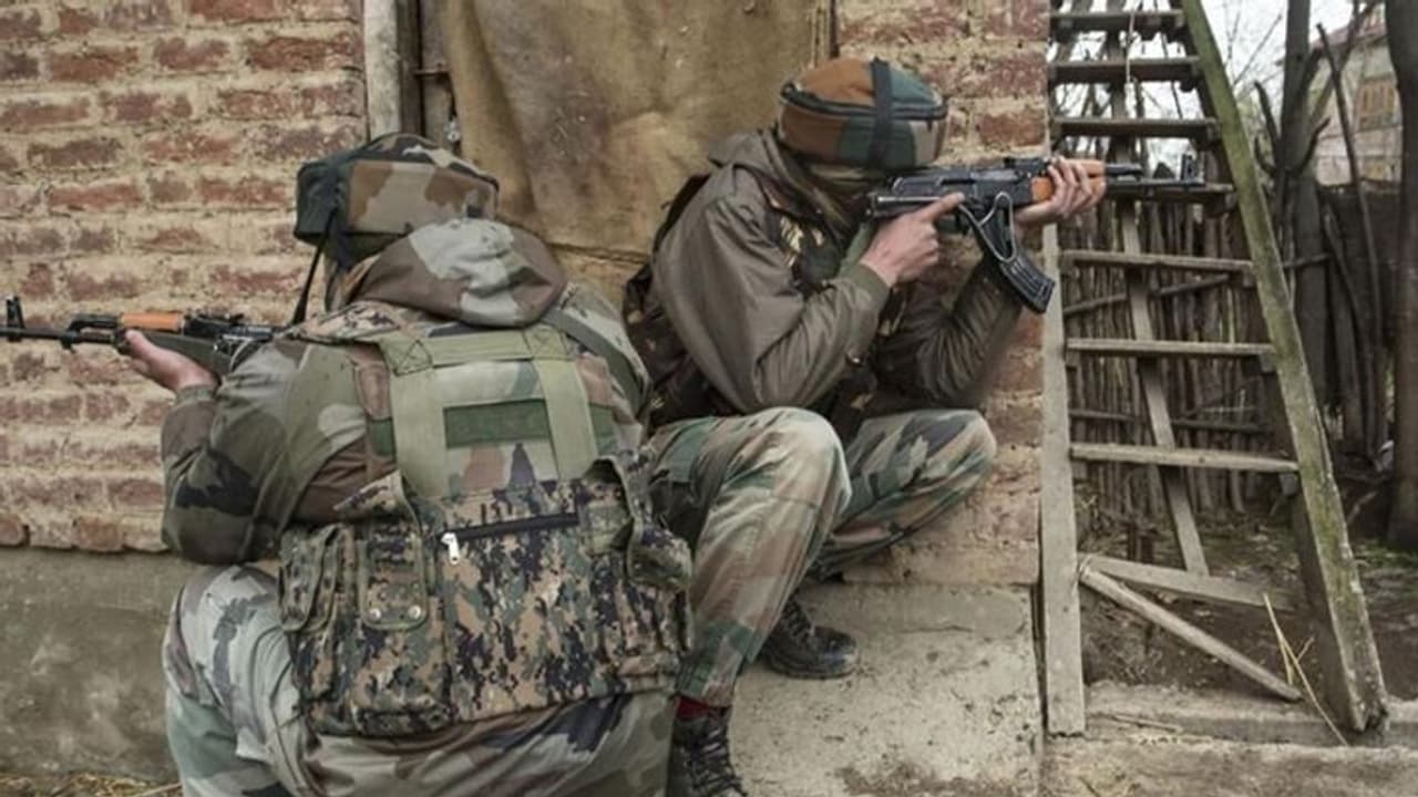 जम्मू कश्मीर में इस साल अब तक 8 ऑपरेशन, 14 आतंकियों को सुरक्षाबलों ने मार गिराया, इनमें से 7 पाकिस्तानी