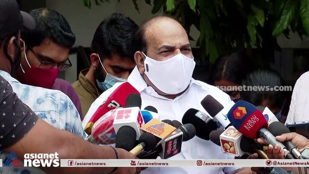 'ഹര്ത്താല് അല്ല, കടകള് തുറക്കാം'; കടകള് ബലംപ്രയോഗിച്ച് അടപ്പിക്കില്ലെന്ന് കോടിയേരി 'ഹര്ത്താല് അല്ല, കടകള് തുറക്കാം'; കടകള് ബലംപ്രയോഗിച്ച് അടപ്പിക്കില്ലെന്ന് കോടിയേരി