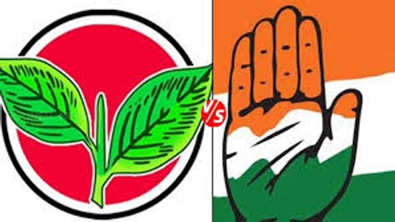 கட்சி பாகுபாடின்றி வாட்டி வதைக்கும் கொரோனா... அதிமுக, காங்கிரஸ் தலைமைக்கு ஒரே நாளில் காத்திருந்த அதிர்ச்சி...! கட்சி பாகுபாடின்றி வாட்டி வதைக்கும் கொரோனா... அதிமுக, காங்கிரஸ் தலைமைக்கு ஒரே நாளில் காத்திருந்த அதிர்ச்சி...!