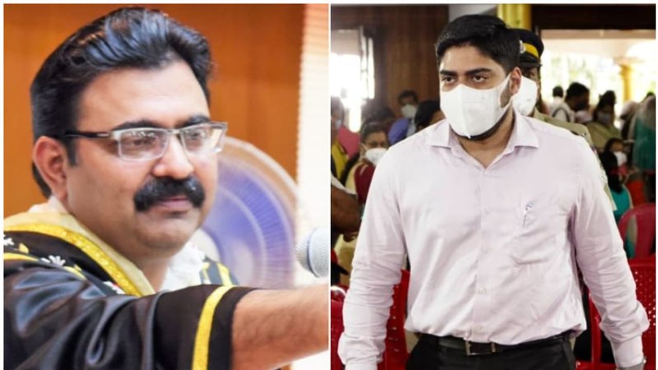 'മഴയെത്തും മുൻപെ'; കൊച്ചിയിൽ വെള്ളക്കെട്ട് ഉണ്ടാകാതിരിക്കാൻ ഓപ്പറേഷൻ ബ്രേക്ക് ത്രൂ മൂന്നാം ഘട്ടം തുടങ്ങുന്നു 'മഴയെത്തും മുൻപെ'; കൊച്ചിയിൽ വെള്ളക്കെട്ട് ഉണ്ടാകാതിരിക്കാൻ ഓപ്പറേഷൻ ബ്രേക്ക് ത്രൂ മൂന്നാം ഘട്ടം തുടങ്ങുന്നു