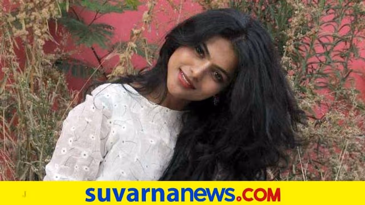 ಹಬ್ಬದಲ್ಲಿ ನಾನು ಮನೆ ಮಗಳು ಜಾನಕಿ: ಗಾನವಿ ಲಕ್ಷ್ಮಣ್ ಹಬ್ಬದಲ್ಲಿ ನಾನು ಮನೆ ಮಗಳು ಜಾನಕಿ: ಗಾನವಿ ಲಕ್ಷ್ಮಣ್