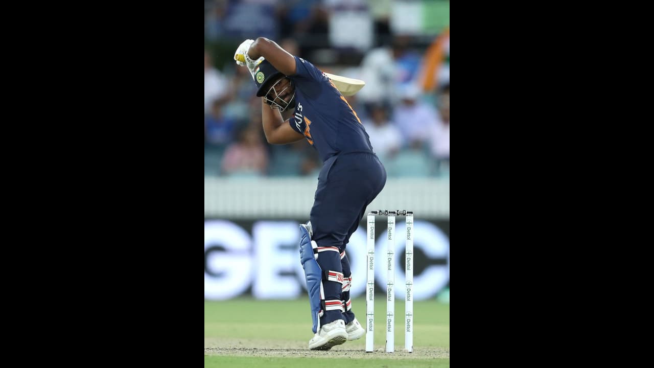 பையன் செம டேலண்ட்.. டி20 உலக கோப்பை டீம்ல சான்ஸ் இருக்கு! திறமையான வீரருக்கு உத்தரவாதம் அளித்த கேப்டன் ரோஹித்