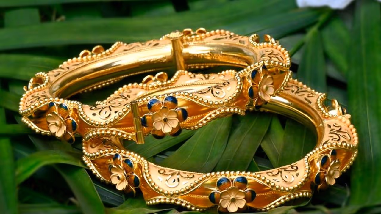 Gold 2021 Data 2022 Forecast : 2021 ൽ കുത്തനെ ഇടിഞ്ഞ സ്വർണ വിലയ്ക്ക് 2022 ൽ എന്ത് സംഭവിക്കും? Gold 2021 Data 2022 Forecast : 2021 ൽ കുത്തനെ ഇടിഞ്ഞ സ്വർണ വിലയ്ക്ക് 2022 ൽ എന്ത് സംഭവിക്കും?