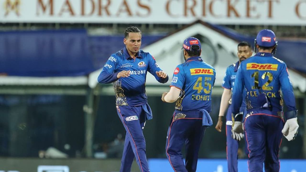 IPL 2021: ಸುಲಭ ಟಾರ್ಗೆಟ್ ಚೇಸ್ ಮಾಡಲು ಕೆಕೆಆರ್ ವಿಫಲ; ಮುಂಬೈಗೆ ಮೊದಲ ಗೆಲವು!