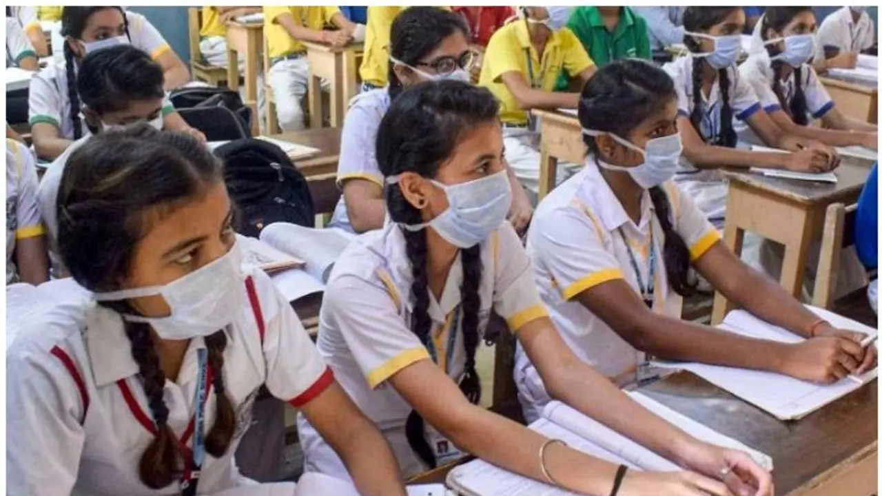 സ്കൂൾ കുട്ടികളുടെ വാക്സീൻ വിതരണത്തിൽ മുന്നേറി ലോകരാജ്യങ്ങൾ, ഇന്ത്യ ഏറെ പിന്നിൽ സ്കൂൾ കുട്ടികളുടെ വാക്സീൻ വിതരണത്തിൽ മുന്നേറി ലോകരാജ്യങ്ങൾ, ഇന്ത്യ ഏറെ പിന്നിൽ