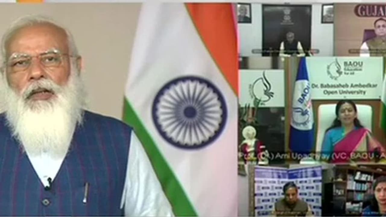 वायस चांसलर्स के सेमिनार में मोदी नॉलेज से सेल्फ रिस्पेक्ट बढ़ती है, तब लोग अधिकारों को लेकर अवेयर होते हैं वायस चांसलर्स के सेमिनार में मोदी नॉलेज से सेल्फ रिस्पेक्ट बढ़ती है, तब लोग अधिकारों को लेकर अवेयर होते हैं