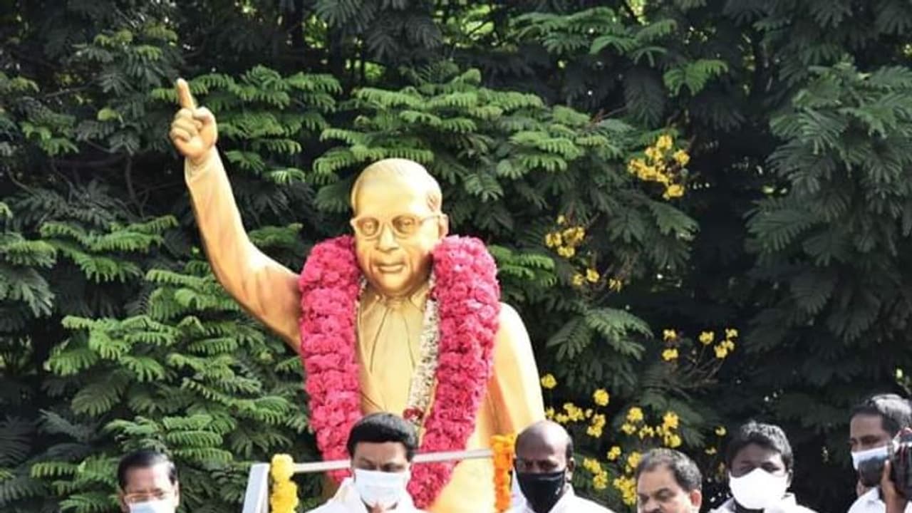 தந்தை பெரியாரே தலைவராக ஏற்றுக் கொண்டவர் அம்பேத்கர்.. திமுக தலைவர் ஸ்டாலின் புகழாரம். தந்தை பெரியாரே தலைவராக ஏற்றுக் கொண்டவர் அம்பேத்கர்.. திமுக தலைவர் ஸ்டாலின் புகழாரம்.