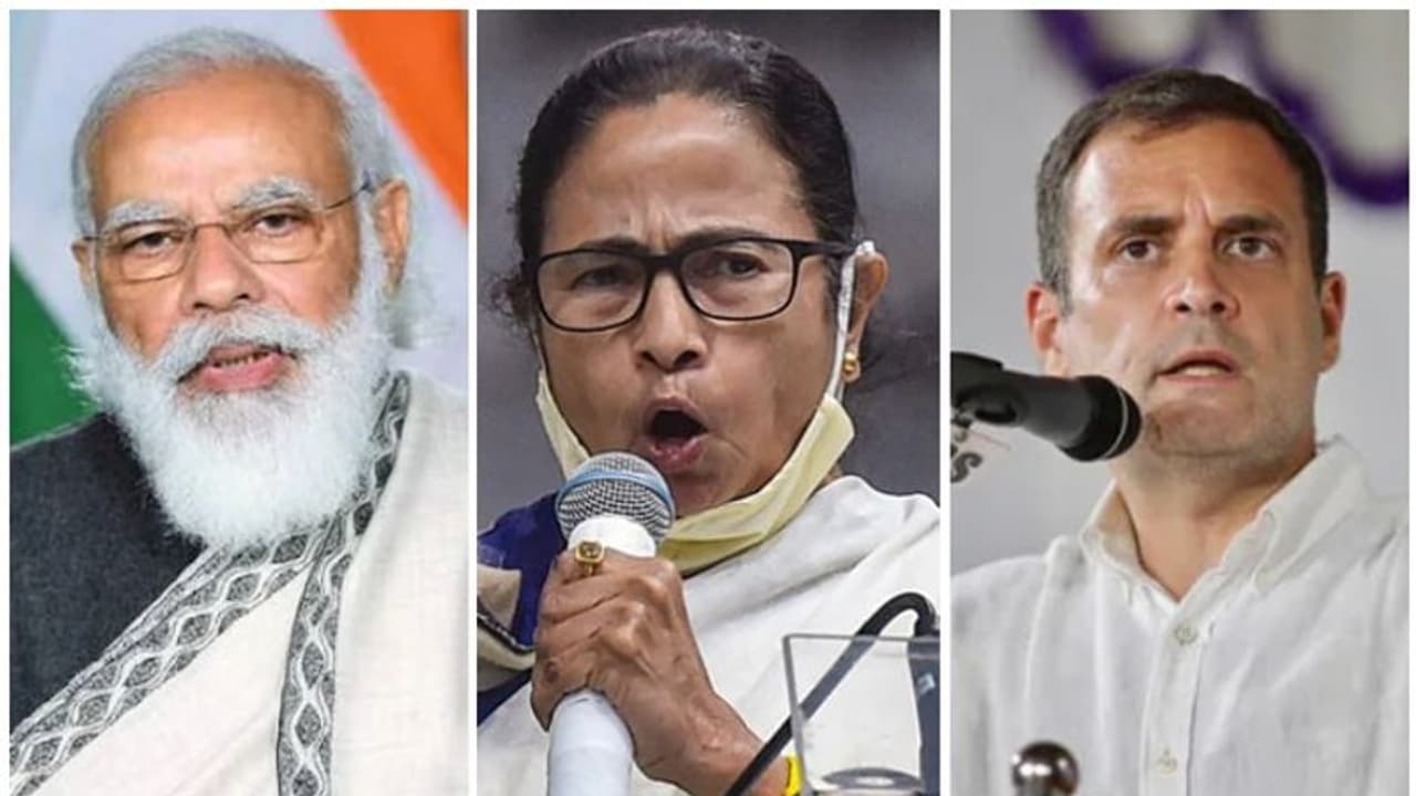 കൊവിഡ് വ്യാപനത്തിനിടെ വമ്പൻ റാലികൾ, രാഷ്ട്രീയ പാർട്ടികൾക്കെതിരെ വിമര്ശനം, റാലി റദ്ദാക്കി രാഹുൽ മാതൃക കൊവിഡ് വ്യാപനത്തിനിടെ വമ്പൻ റാലികൾ, രാഷ്ട്രീയ പാർട്ടികൾക്കെതിരെ വിമര്ശനം, റാലി റദ്ദാക്കി രാഹുൽ മാതൃക