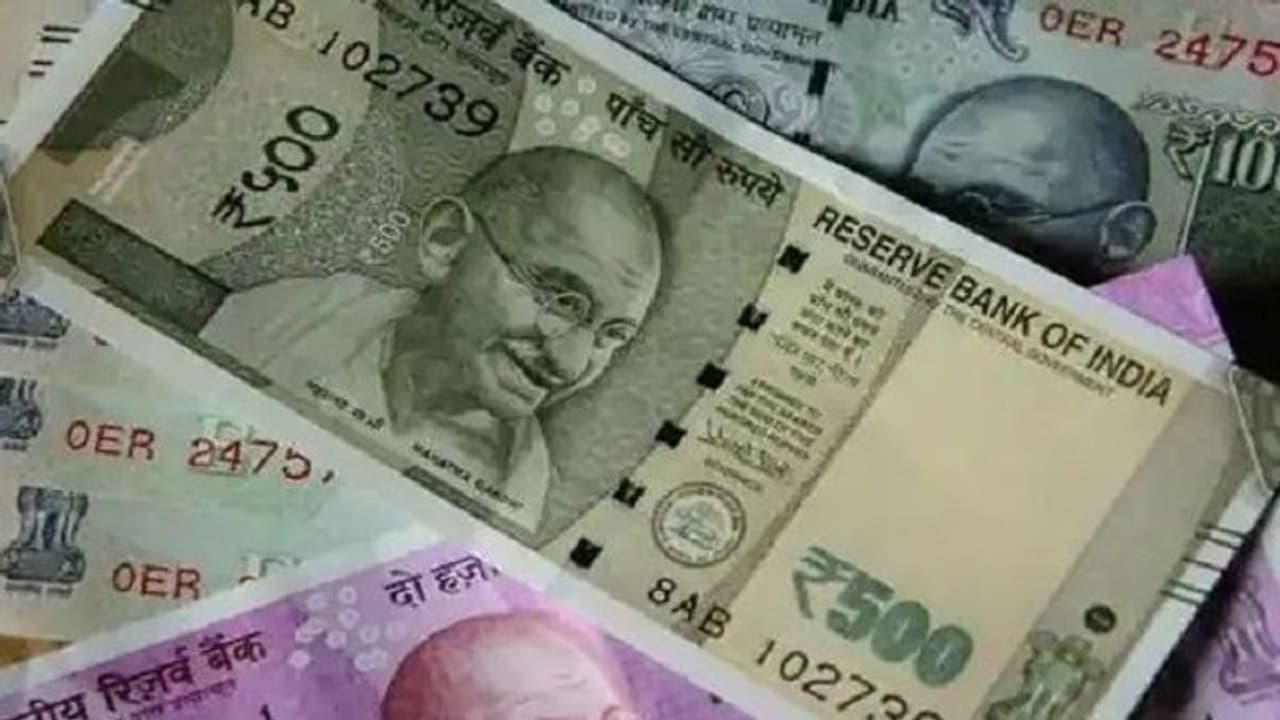 വിരമിക്കൽ കാലത്ത് സുരക്ഷിതവരുമാനം ഉറപ്പാക്കാം; ഉയർന്ന പലിശ നൽകുന്ന ഒരു കേന്ദ്രസർക്കാർ പദ്ധതിയിതാ വിരമിക്കൽ കാലത്ത് സുരക്ഷിതവരുമാനം ഉറപ്പാക്കാം; ഉയർന്ന പലിശ നൽകുന്ന ഒരു കേന്ദ്രസർക്കാർ പദ്ധതിയിതാ