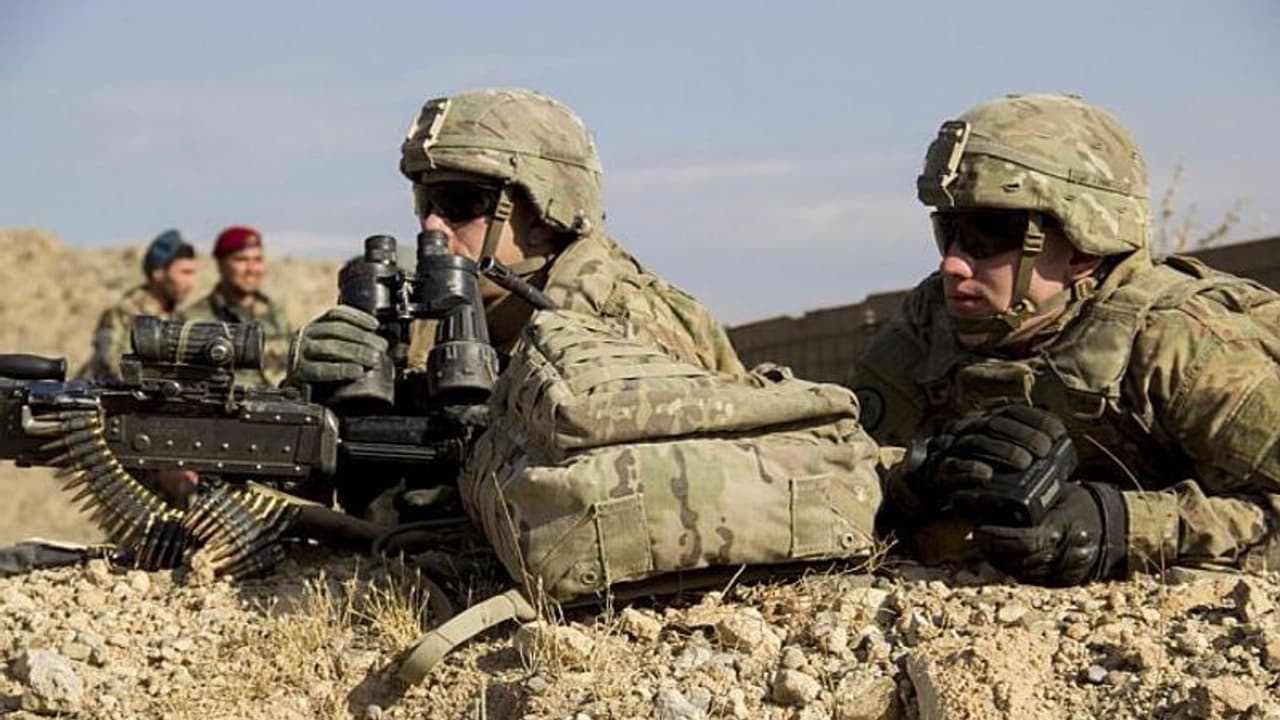 এক ঢিলে দুই বড় পাখি মারল আমেরিকা আকাশপথে সাফল্য এলেও, মাটিতে বিপদ কাটছে না এক ঢিলে দুই বড় পাখি মারল আমেরিকা আকাশপথে সাফল্য এলেও, মাটিতে বিপদ কাটছে না