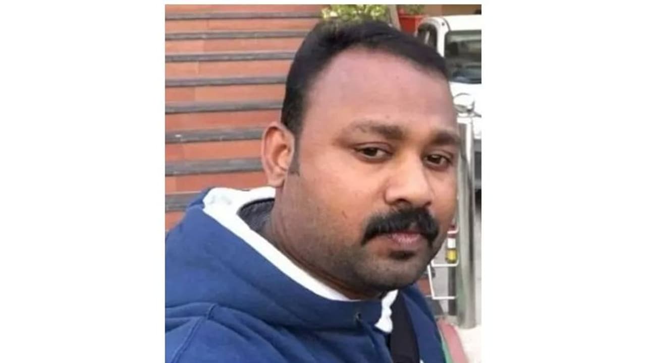 മലയാളി നഴ്സ് കുവൈത്തില് മരിച്ചു മലയാളി നഴ്സ് കുവൈത്തില് മരിച്ചു