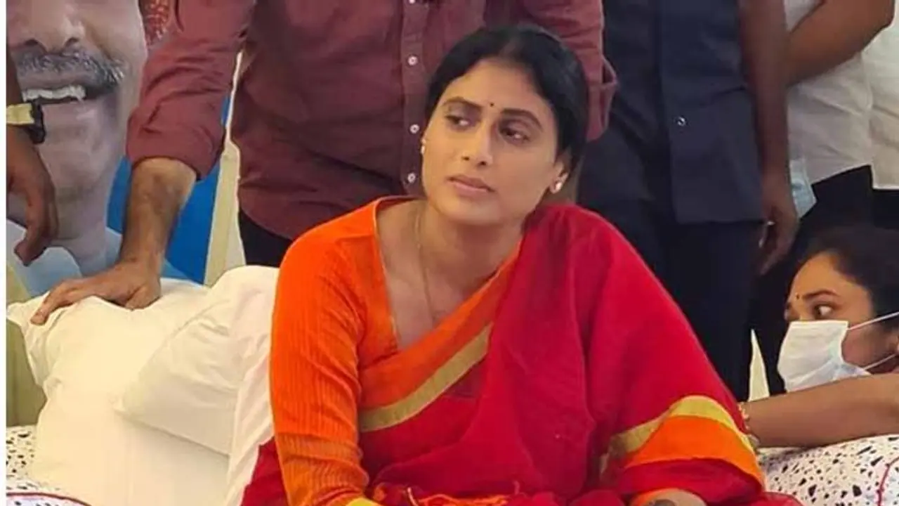 వైఎస్ షర్మిలకు అమరావతి ఉద్యమం ట్విస్ట్: సుంకర పద్మశ్రీ లేఖ