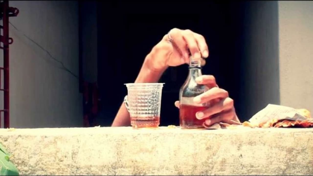 ബീഹാറില് വ്യാജമദ്യ ദുരന്തം; പത്തിലേറെ മരണം; നിരവധിപ്പേര് ആശുപത്രിയില് ബീഹാറില് വ്യാജമദ്യ ദുരന്തം; പത്തിലേറെ മരണം; നിരവധിപ്പേര് ആശുപത്രിയില്