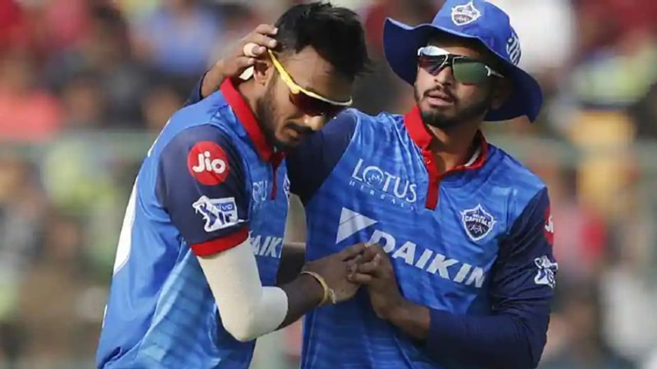 #IPL2021 ஷ்ரேயாஸ் ஐயர், அக்ஸர் படேலுக்கு மாற்று வீரர்களை அறிவித்தது டெல்லி கேபிடள்ஸ் அணி..! #IPL2021 ஷ்ரேயாஸ் ஐயர், அக்ஸர் படேலுக்கு மாற்று வீரர்களை அறிவித்தது டெல்லி கேபிடள்ஸ் அணி..!