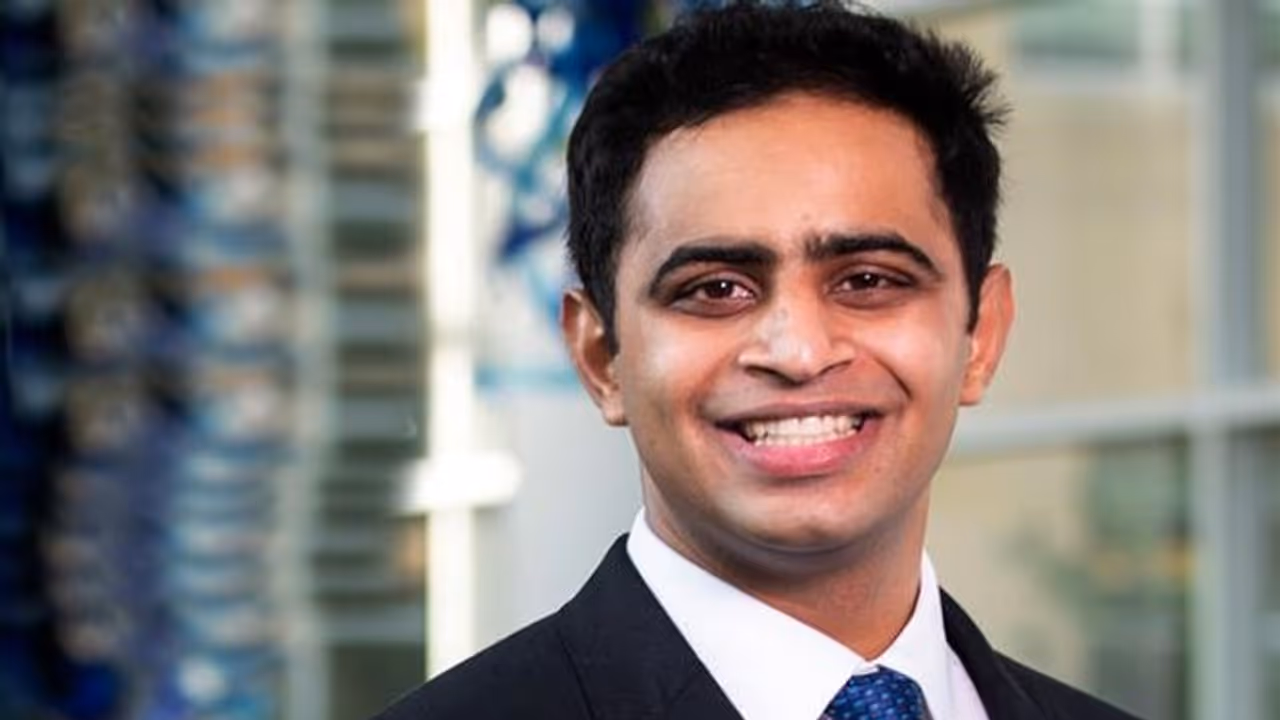 హైదరాబాద్ తెలుగు యువకుడికి అమెజాన్ జాబ్ ఆఫర్.. నెలకు జీతం ఎంతో తెలుసా ? హైదరాబాద్ తెలుగు యువకుడికి అమెజాన్ జాబ్ ఆఫర్.. నెలకు జీతం ఎంతో తెలుసా ?