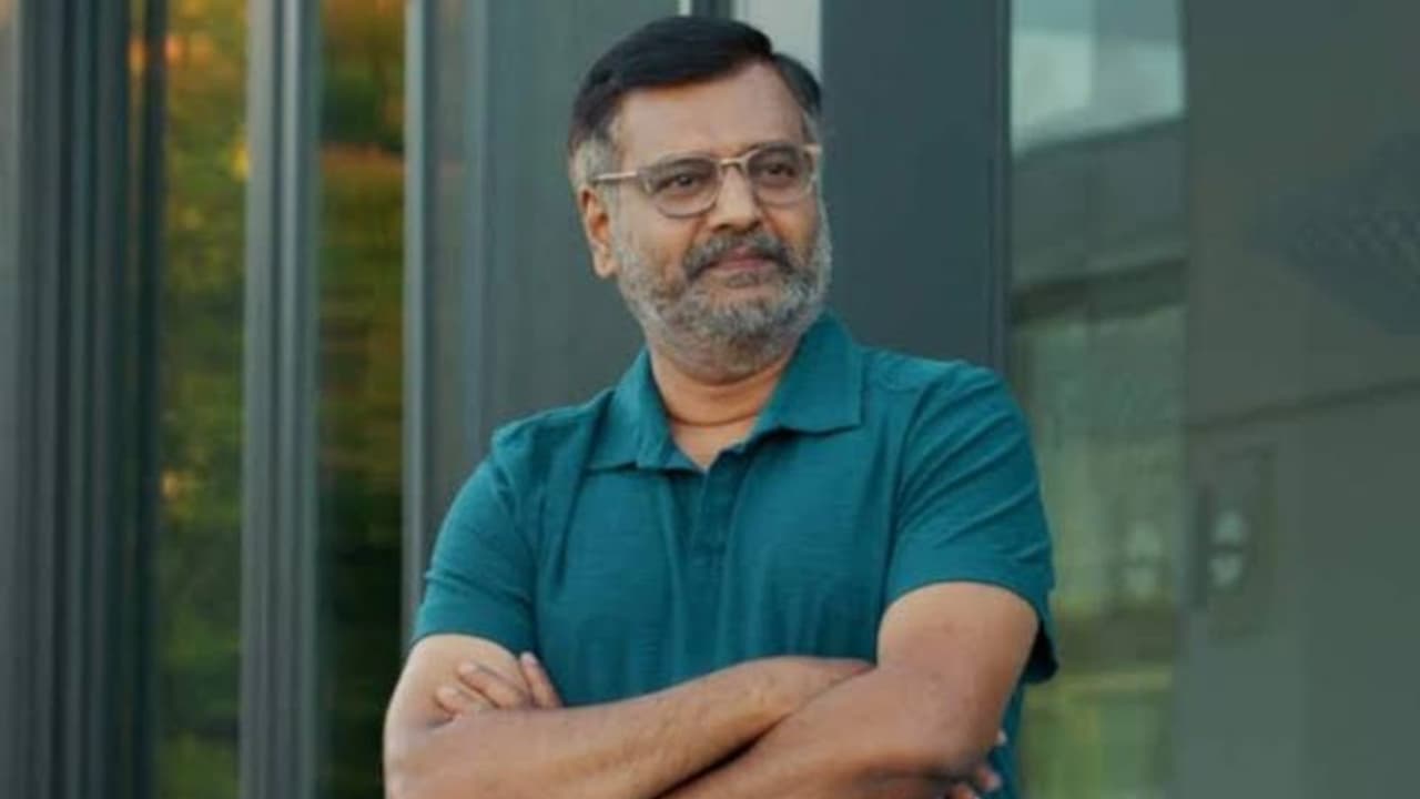Veteran Tamil actor Vivek passes away; tributes pour in Veteran Tamil actor Vivek passes away; tributes pour in