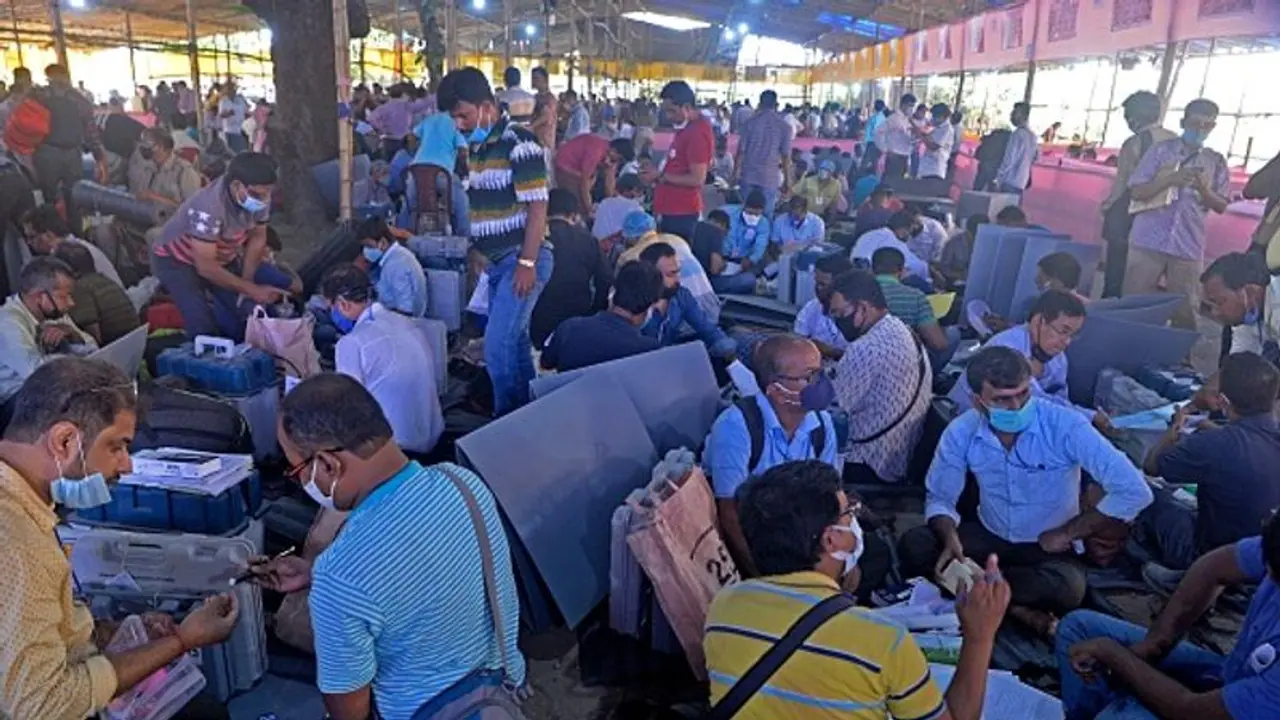 ಕೊರೋನಾ ನಡುವೆ ಚುನಾವಣೆ; ಕರ್ತವ್ಯ ನಿರ್ವಹಿಸಿದ 1,621 ಶಿಕ್ಷಕರು ವೈರಸ್‌ಗೆ ಬಲಿ!