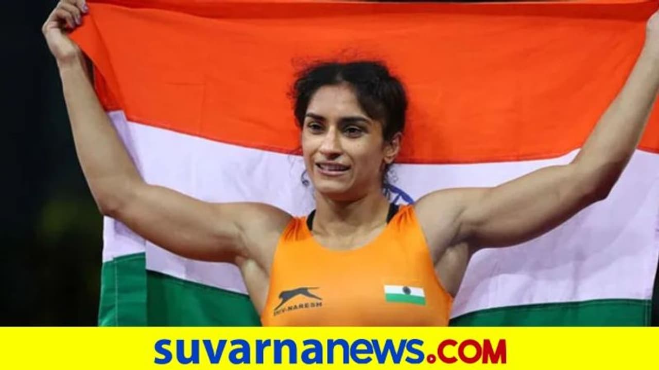 ಏಷ್ಯನ್ ಕುಸ್ತಿ: ವಿನೇಶ್, ದಿವ್ಯಾಗೆ ಒಲಿದ ಸ್ವರ್ಣ ಏಷ್ಯನ್ ಕುಸ್ತಿ: ವಿನೇಶ್, ದಿವ್ಯಾಗೆ ಒಲಿದ ಸ್ವರ್ಣ