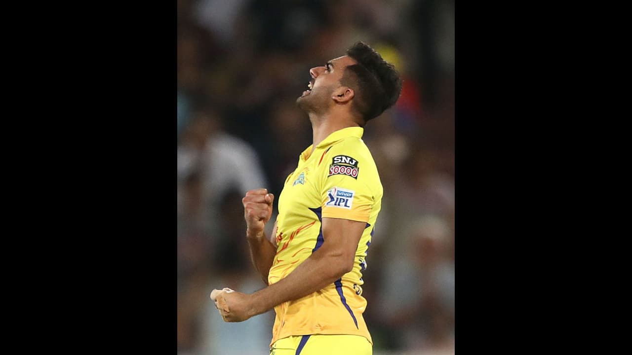 IPL 2022: ദീപക് ചാഹറിന്റെ പരിക്ക് ചെന്നൈക്ക് ഇരട്ട പ്രഹരം IPL 2022: ദീപക് ചാഹറിന്റെ പരിക്ക് ചെന്നൈക്ക് ഇരട്ട പ്രഹരം