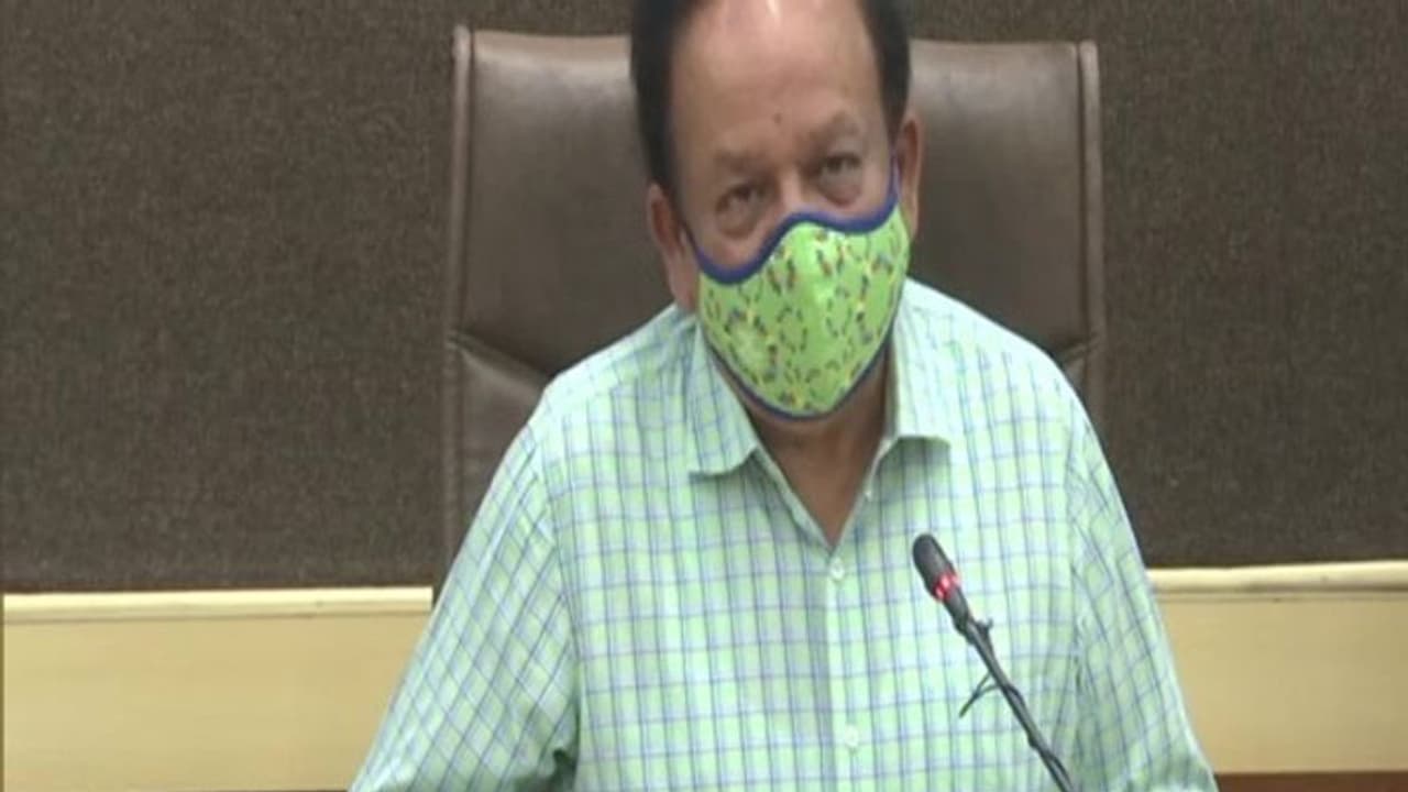 कोरोना के खिलाफ लड़ाई: 17 अप्रैल तक देशभर में भेजे गए वैक्सीन के 14 करोड़ 15 लाख डोज कोरोना के खिलाफ लड़ाई: 17 अप्रैल तक देशभर में भेजे गए वैक्सीन के 14 करोड़ 15 लाख डोज