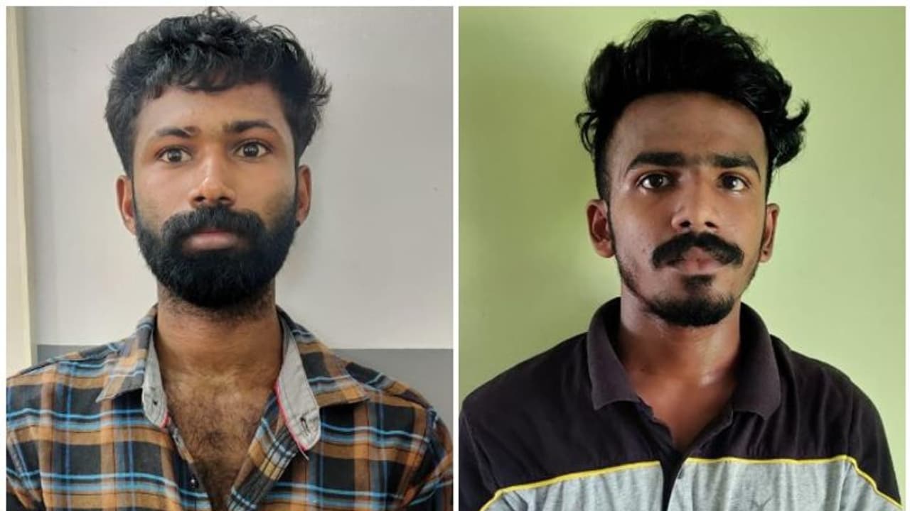 വള്ളികുന്നം അഭിമന്യു വധക്കേസ്; രണ്ട് പ്രതികൾ കൂടി അറസ്റ്റിൽ വള്ളികുന്നം അഭിമന്യു വധക്കേസ്; രണ്ട് പ്രതികൾ കൂടി അറസ്റ്റിൽ