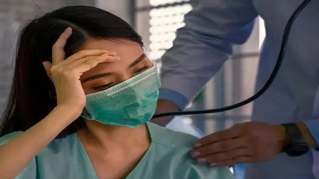 Coronavirus इन्फेक्शन के ये 5 हैं सबसे खतरनाक Symptoms, तत्काल हॉस्पिटल ले जाना जरूरी Coronavirus इन्फेक्शन के ये 5 हैं सबसे खतरनाक Symptoms, तत्काल हॉस्पिटल ले जाना जरूरी