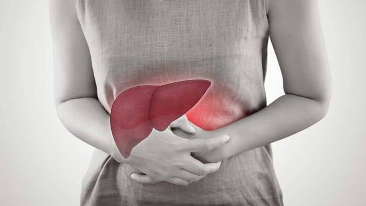 കരള്‍ രോഗങ്ങള്‍ക്കെതിരെ കരുതല്‍ വേണം; അറിയാം ഈ ലക്ഷണങ്ങള്‍...