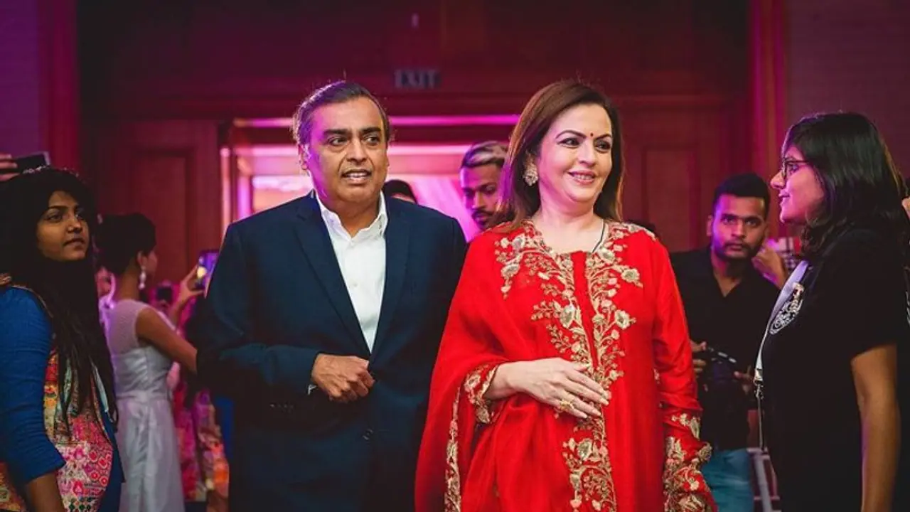 Ambanis Moving to Uk মুম্বই ছেড়ে লন্ডনে আম্বানি পরিবার, নেটদুনিয়ায় কটাক্ষের শিকার আম্বানি ফ্যামিলি Ambanis Moving to Uk মুম্বই ছেড়ে লন্ডনে আম্বানি পরিবার, নেটদুনিয়ায় কটাক্ষের শিকার আম্বানি ফ্যামিলি