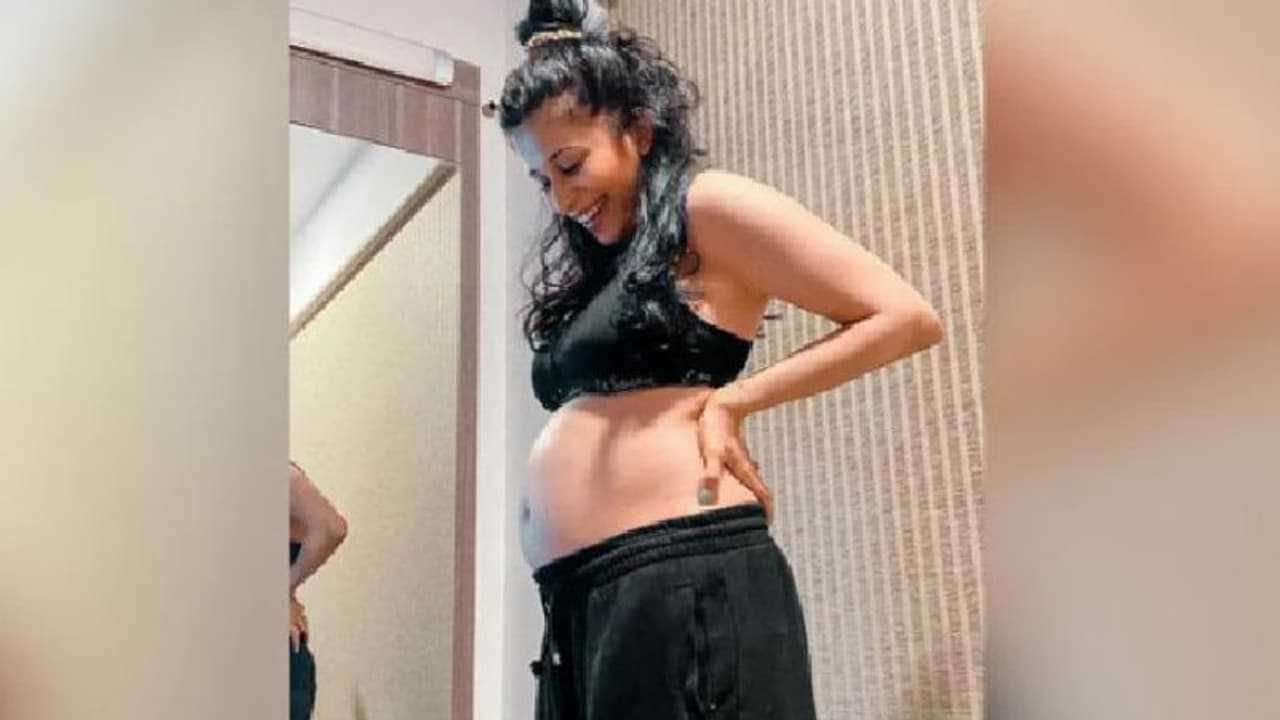 'കംപ്ലീറ്റ് ലോക്ഡൗണ് പ്രെഗ്നന്സി'; ഗര്ഭകാലചിത്രം പങ്കുവച്ച് ബിഗ് ബോസ് താരം 'കംപ്ലീറ്റ് ലോക്ഡൗണ് പ്രെഗ്നന്സി'; ഗര്ഭകാലചിത്രം പങ്കുവച്ച് ബിഗ് ബോസ് താരം