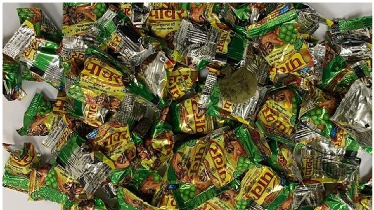 കുവൈത്തിലേക്ക് കഞ്ചാവും ഹാഷിഷും കടത്താന് ശ്രമം; ഇന്ത്യക്കാരന് ഉള്പ്പെടെ പിടിയില് കുവൈത്തിലേക്ക് കഞ്ചാവും ഹാഷിഷും കടത്താന് ശ്രമം; ഇന്ത്യക്കാരന് ഉള്പ്പെടെ പിടിയില്