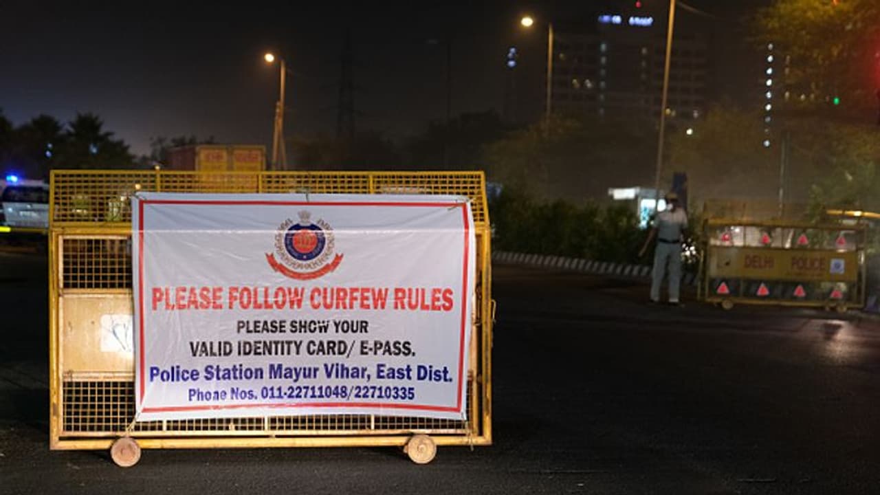 Lockdown extended for a week in Delhi; portal for oxygen monitoring set up Lockdown extended for a week in Delhi; portal for oxygen monitoring set up