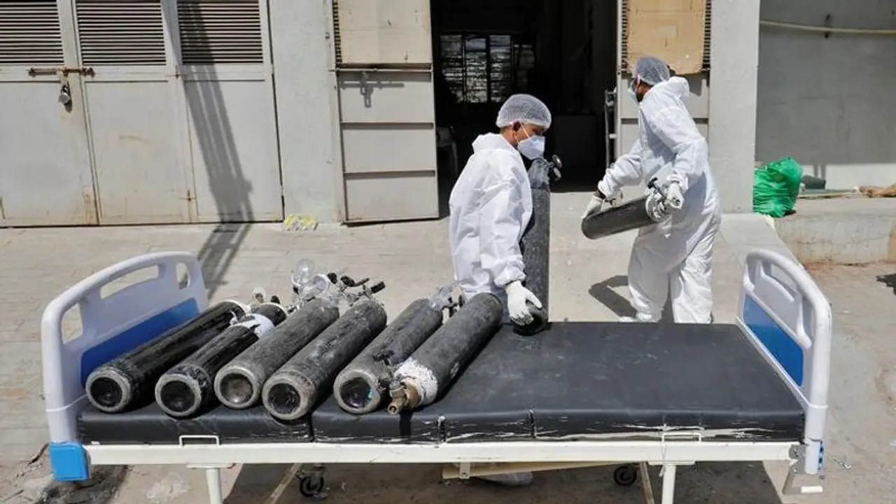 Bombay HC: Centre reduced oxygen supply to Maharashtra when 40% patients are here