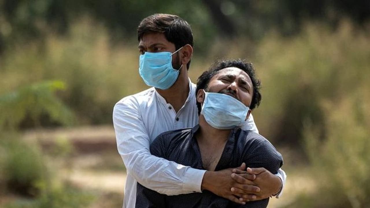 'জলজ্যান্ত লোকটা সকালেও গল্প করল', ভোট দিয়ে বাড়ি ফিরতেই মর্মান্তিক মৃত্যু ভোটারের