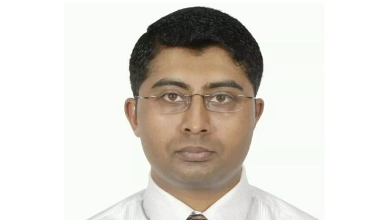 കൊവിഡ് ബാധിച്ച് ചികിത്സയിലായിരുന്ന പ്രവാസി മലയാളി മരിച്ചു കൊവിഡ് ബാധിച്ച് ചികിത്സയിലായിരുന്ന പ്രവാസി മലയാളി മരിച്ചു