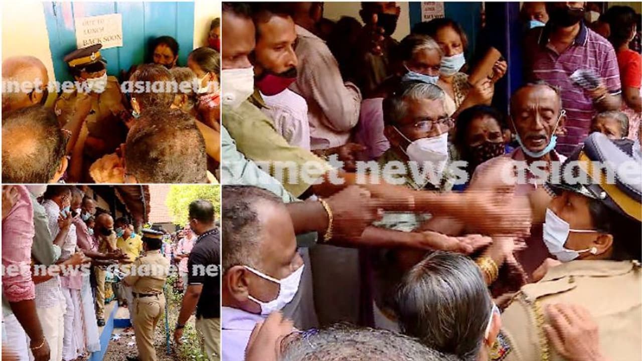 കോട്ടയത്ത് വാക്സീനെടുക്കാൻ വന്നവരും പൊലീസും തമ്മിൽ വാക്കേറ്റം; തിക്കും തിരക്കും ബഹളവും