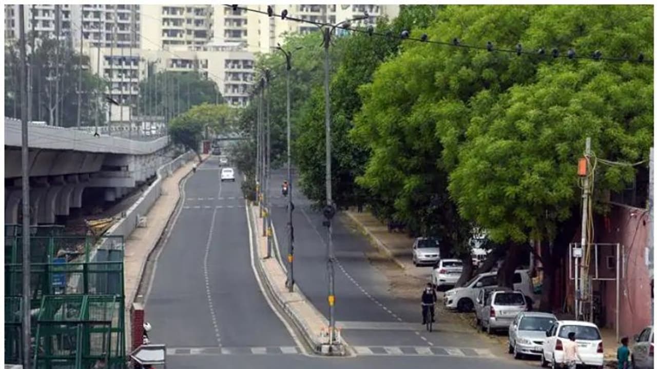 453 കണ്ടൈൻമെന്റ് സോണുകൾ, എറണാകുളം കൂടുതൽ നിയന്ത്രണത്തിലേക്ക്