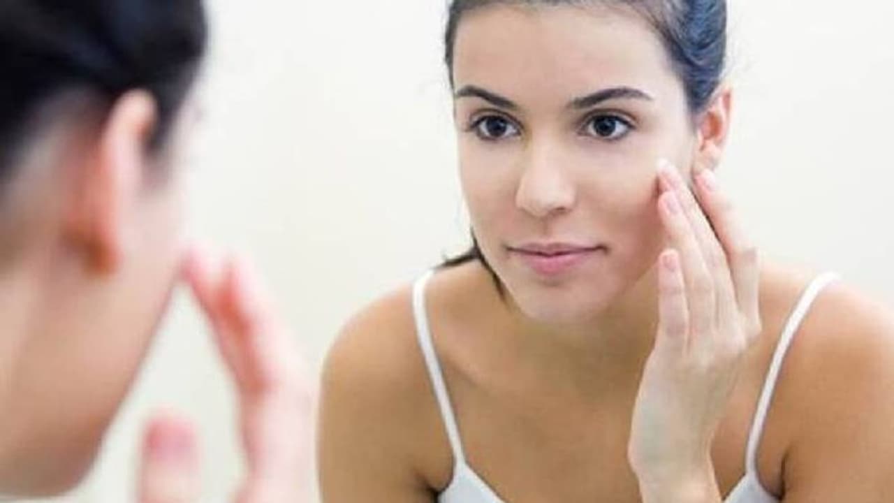 നിങ്ങളുടേത് വരണ്ട ചര്‍മ്മമാണോ...? ഈ ഫേസ് പാക്ക് ഉപയോ​ഗിച്ച് നോക്കൂ