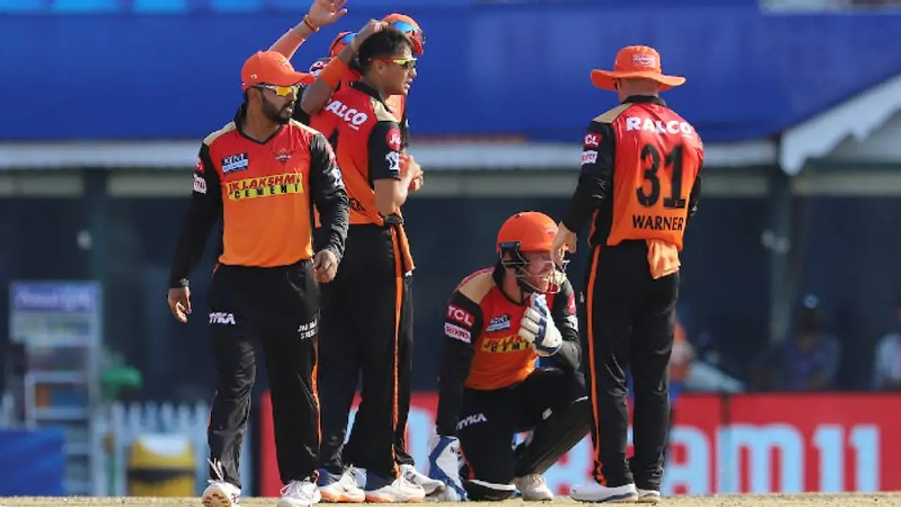 IPL 2021 டெல்லி கேபிடள்ஸுக்கு எதிராக களமிறங்கும் உத்தேச சன்ரைசர்ஸ் அணி..! வார்னருக்கே அணியில் இடம் இல்லை IPL 2021 டெல்லி கேபிடள்ஸுக்கு எதிராக களமிறங்கும் உத்தேச சன்ரைசர்ஸ் அணி..! வார்னருக்கே அணியில் இடம் இல்லை