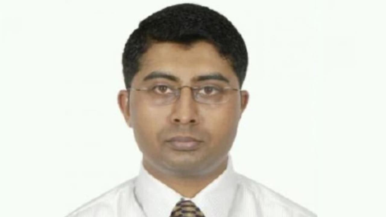 കൊവിഡ് ബാധിച്ച് പ്രവാസി മലയാളി യുവാവ് മരിച്ചു കൊവിഡ് ബാധിച്ച് പ്രവാസി മലയാളി യുവാവ് മരിച്ചു