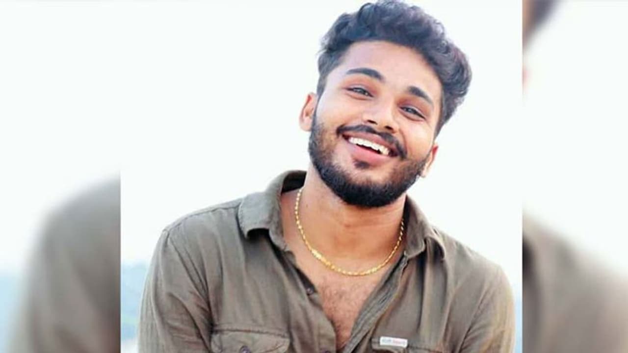 சிறுமியை சீரழித்து கர்ப்பமாக்கிய டிக்டாக் காமக்கொடூரன் பார்கவ்... வீடு புகுந்து அலேக்கா தூக்கிய போலீஸ்..!