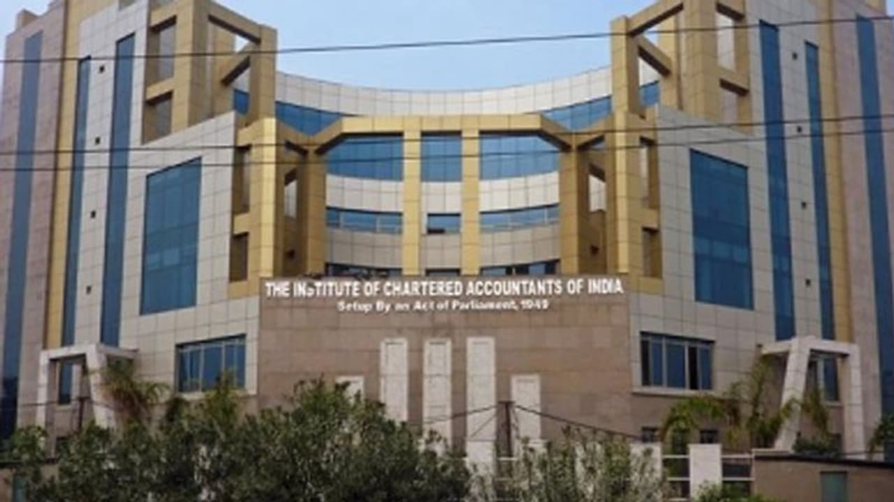 ICAI CA Exam 2021: एग्जाम स्थगित होंगे या नहीं फैसला जल्द, 21 मई से शुरू होने हैं पेपर ICAI CA Exam 2021: एग्जाम स्थगित होंगे या नहीं फैसला जल्द, 21 मई से शुरू होने हैं पेपर