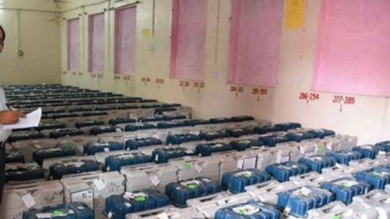 మరికొద్దిసేపట్లో తిరుపతి లోక్సభ ఉపఎన్నిక కౌంటింగ్ మరికొద్దిసేపట్లో తిరుపతి లోక్సభ ఉపఎన్నిక కౌంటింగ్